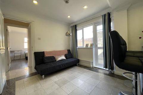 4 bedroom apartment to rent, Letty Street, Cardiff