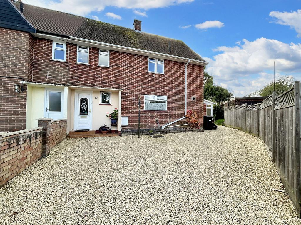 Hobart Drive, Hythe, SO45 3 bed semidetached house for sale £319,950