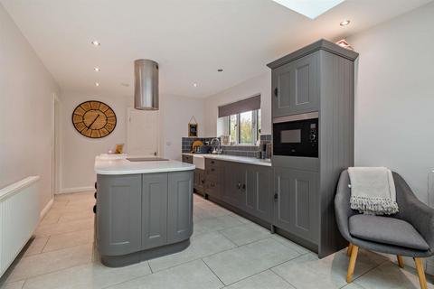 undefined, North End Drive, Doncaster DN5