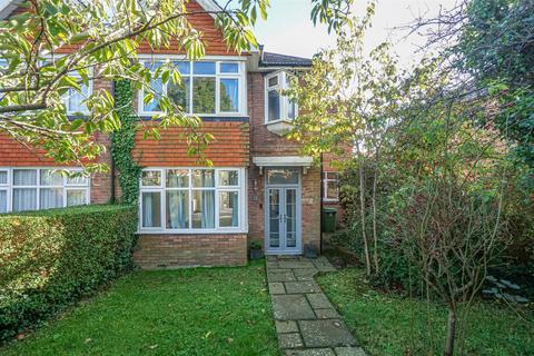 3 bedroom semi-detached house for sale, Ashbrook Road, St. Leonards-On-Sea