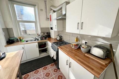 2 bedroom terraced house for sale, Swires Road, Halifax