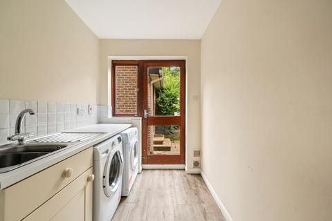 11 Beechwood Drive, Cobham, KT11 2DX