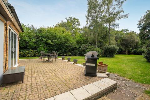 82 Fulmer Drive, Gerrards Cross, SL9 7HE