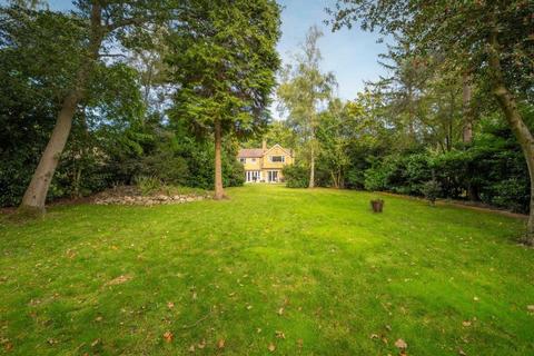 82 Fulmer Drive, Gerrards Cross, SL9 7HE