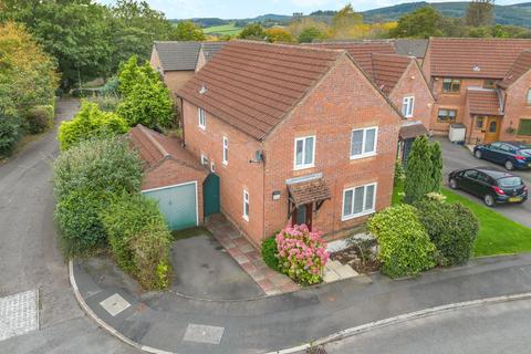 4 bedroom detached house for sale, Squires Gate, Rogerstone, Newport