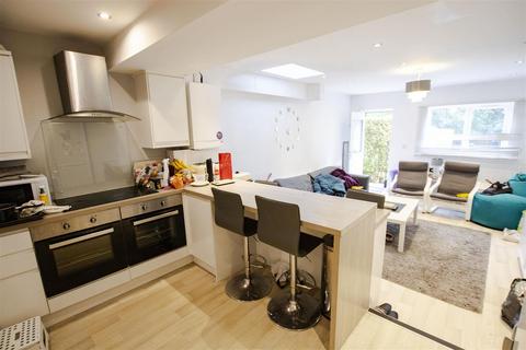 6 bedroom house to rent, Heeley Road, Birmingham B29