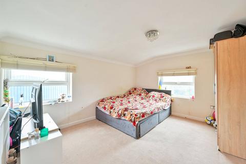 2 bedroom flat to rent, Ilderton Road, South Bermondsey, London, SE15