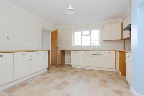 4 bedroom detached house to rent, Church Hill, Tarrant Hinton