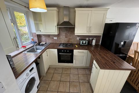 3 bedroom terraced house to rent, Rebecca Drive, Birmingham B29