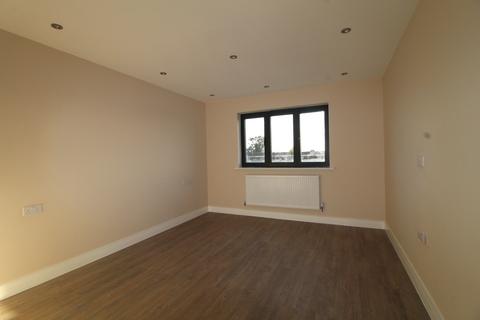 1 bedroom flat to rent, Uxbridge Road, Uxbridge UB10