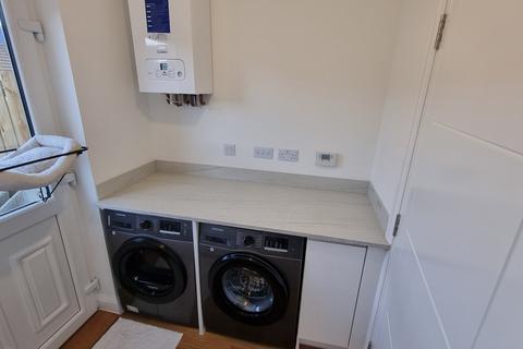 2 bedroom terraced house to rent, Pinewood Court, Airyhall, Aberdeen, AB15