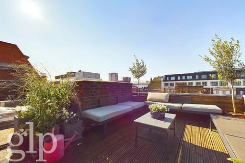 Flat 3, 3 Carlisle Street, London, W1D 3BH