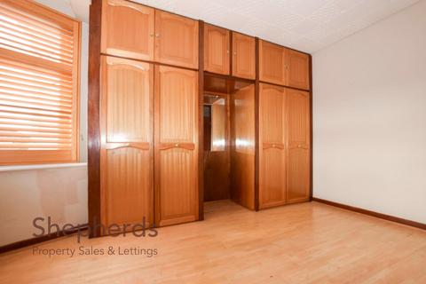 34 Hillside Crescent, Cheshunt, Waltham Cross, EN8 8PW