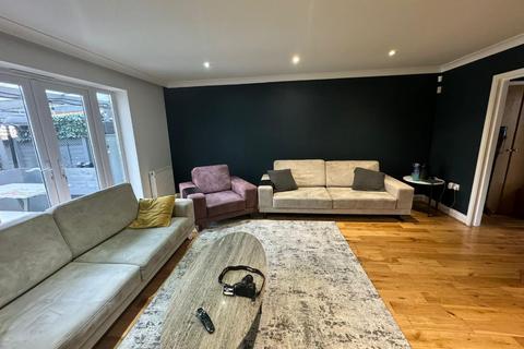 102 Maple Avenue, London, E4 8RR