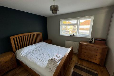 102 Maple Avenue, London, E4 8RR