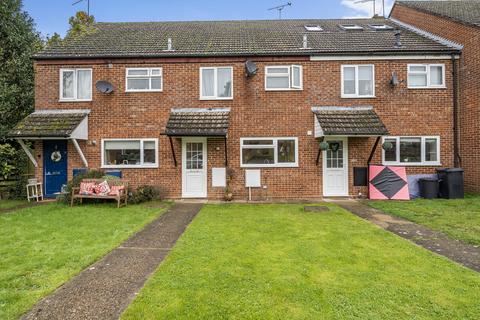 3 bedroom terraced house for sale, Shenden Close, Sevenoaks TN13