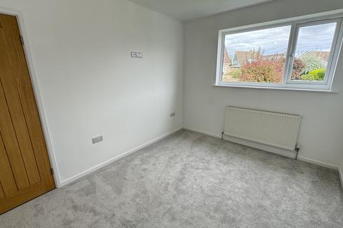 17 Hazel Grove, Trowbridge, BA14 0JG