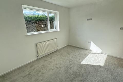 17 Hazel Grove, Trowbridge, BA14 0JG