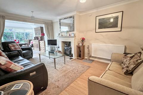 9 Elm Close, North Bradley, Trowbridge, BA14 0SF
