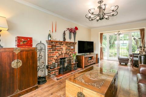 4 bedroom detached house for sale, Kingsdown Avenue, South Croydon