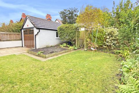 4 bedroom semi-detached house for sale, Westbourne Avenue, Harrogate