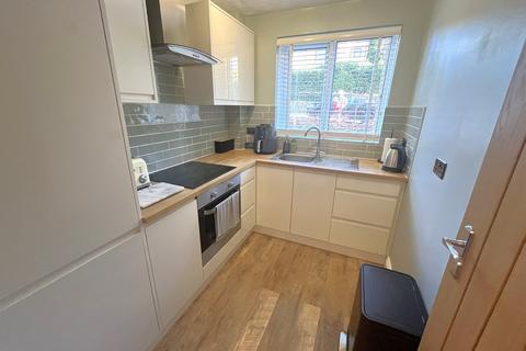 2 bedroom apartment for sale, Steepdene, Lower Parkstone