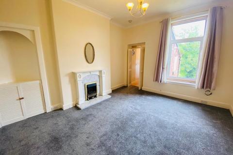 2 bedroom apartment to rent, Fullarton Street, Kilmarnock KA1