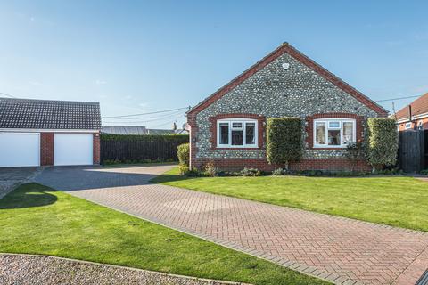 3 bedroom detached bungalow for sale, Bacton