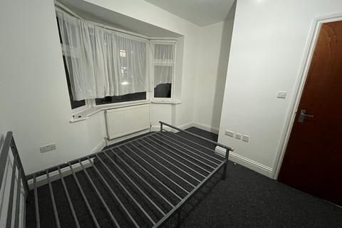 1 bedroom in a house share to rent, Mount Road, Hayes