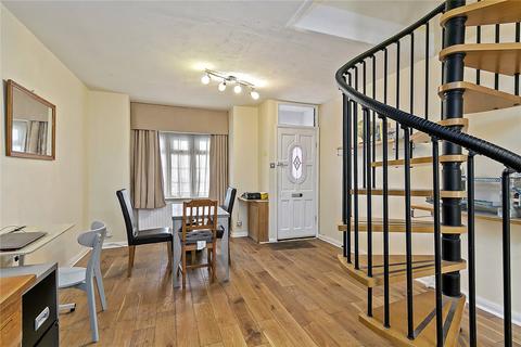 2 bedroom terraced house to rent, Chertsey Road, St Margarets, Twickenham, Middlesex, TW1