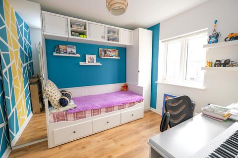 18 Stilwell Close, Orpington, BR5 3FA