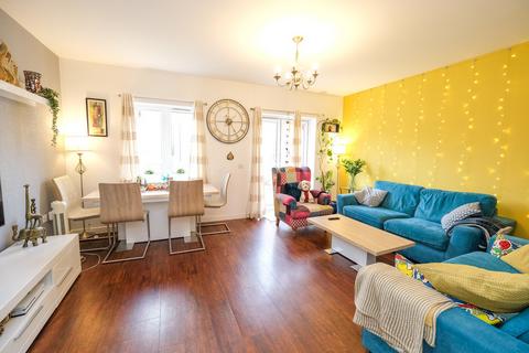 18 Stilwell Close, Orpington, BR5 3FA