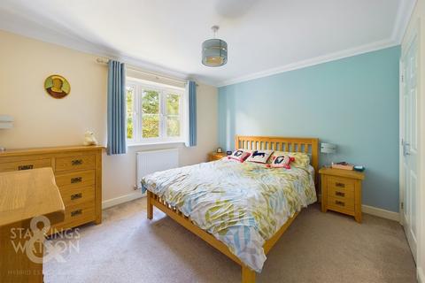 4 bedroom detached house for sale, Penrice Road, Little Plumstead, Norwich