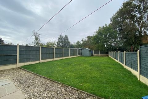 94 Pennycroft Road, Uttoxeter, ST14 7ET