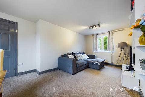 94 Pennycroft Road, Uttoxeter, ST14 7ET