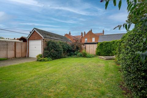 3 bedroom detached house for sale, Devon Road, Suffolk IP11