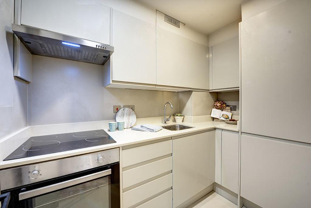 L 34 36 egerton gardens 2448 kit 800px