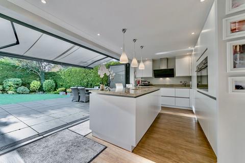 4 bedroom detached house for sale, Ribston Close, Radlett WD7