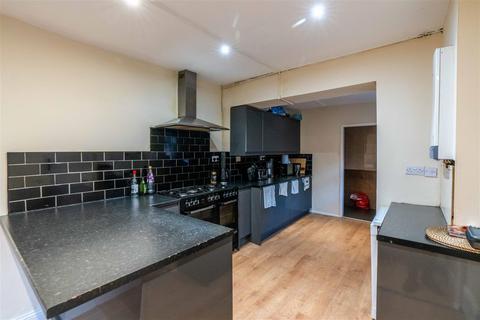 7 bedroom end of terrace house to rent, Queens Terrace, Jesmond, NE2