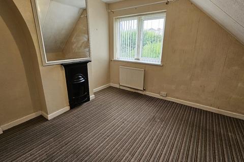 2 bedroom semi-detached house to rent, Townhill Road, Mayhill, Swansea