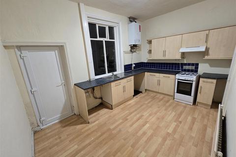 2 bedroom terraced house to rent, Denton Street, Bury, Lancashire