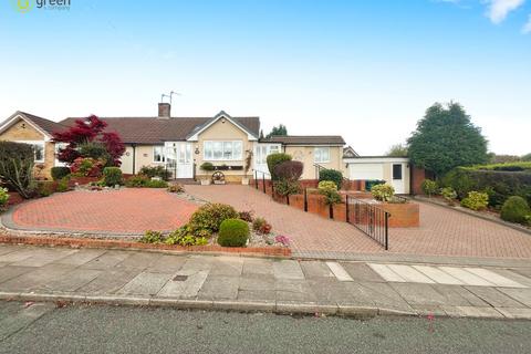 3 bedroom semi-detached bungalow for sale, Whitecrest, Birmingham B43