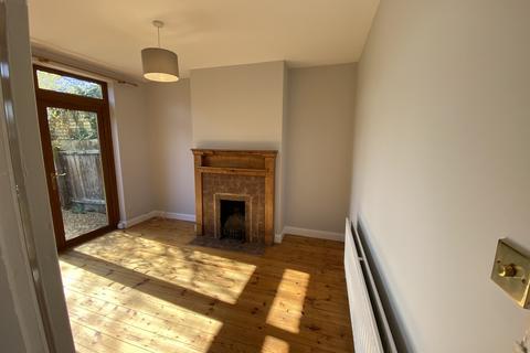 3 bedroom semi-detached house to rent, Water Street, Cambridge CB4