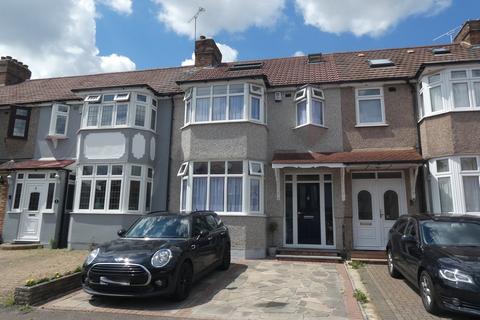 3 bedroom terraced house for sale, Romford