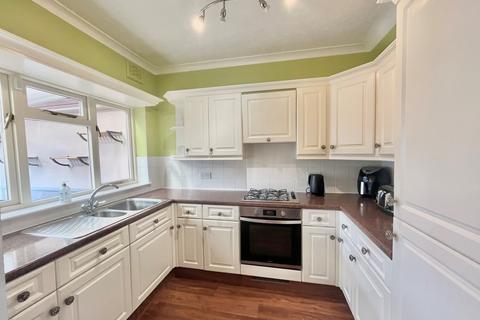 7 Rom Crescent, Romford, RM7 0PL