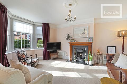 16 Chapel Road, Epping, CM16 5DS
