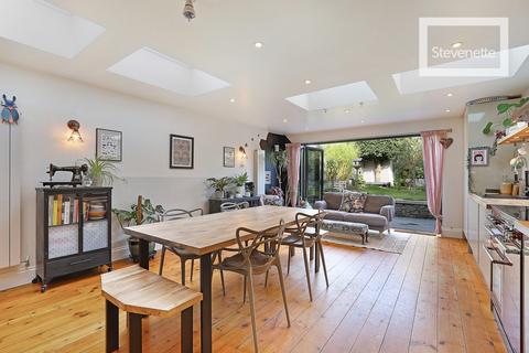 16 Chapel Road, Epping, CM16 5DS