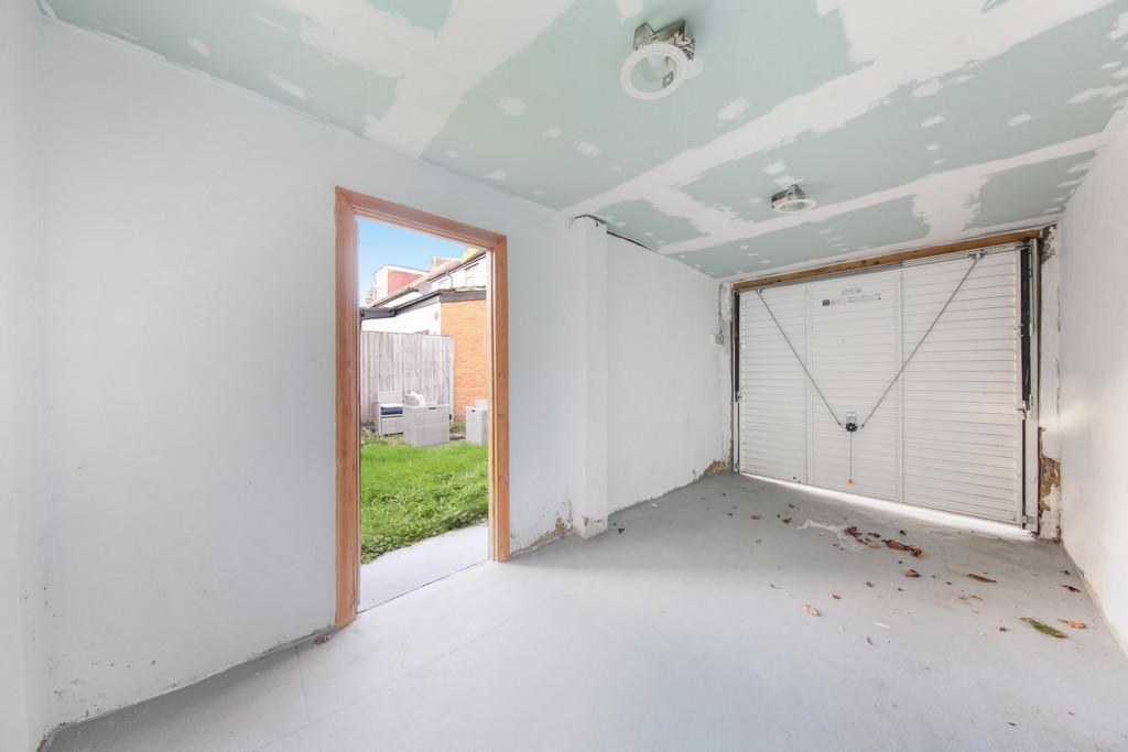 145 Fleetwood Road - RESRNCs9 T34qeds Tre PV
