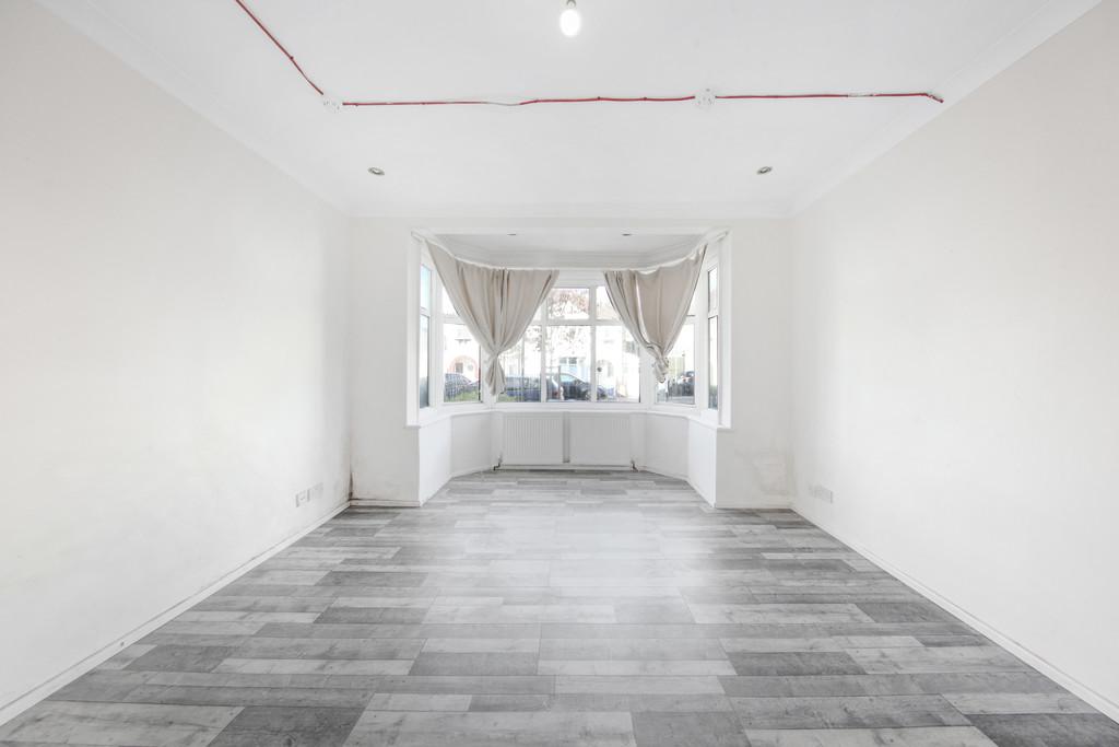 145 Fleetwood Road - h Qj3r JEd VI8 Nn Dmmayv V
