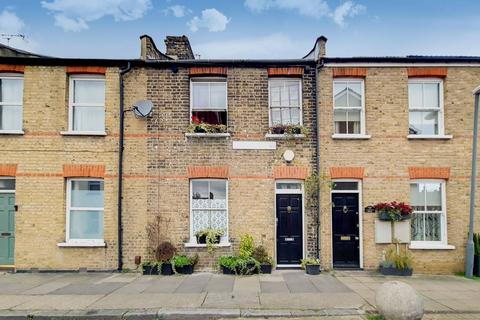 3 bedroom terraced house to rent, Cahir Street, Isle Of Dogs, London, E14